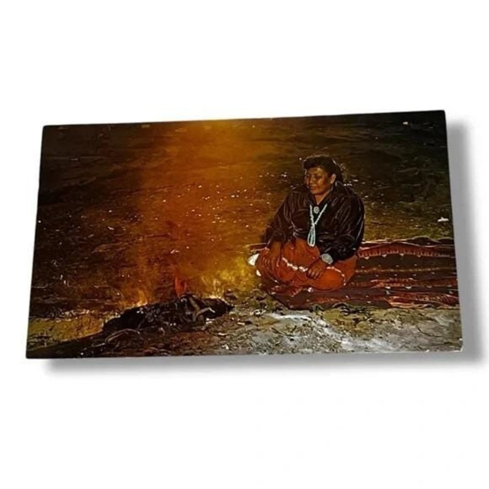 Postcard Navajo Indian Squaw of the Great Southwest Chrome Card B783